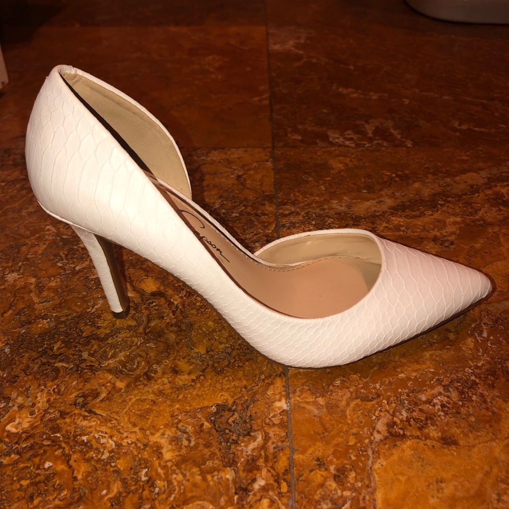 Jessica Simpson White Skakeskin Heel